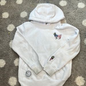 Kids white goat sweatshirt in a size youth medium